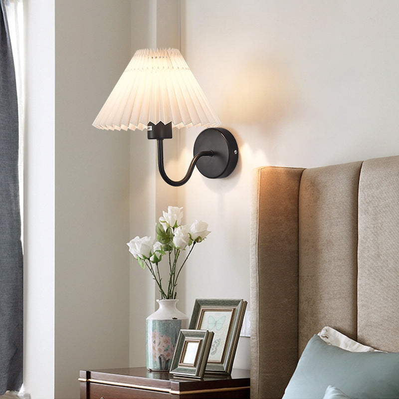 Eryn Nordic Vintage Indoor Wall Lamp Brass/Black Metal Bedroom
