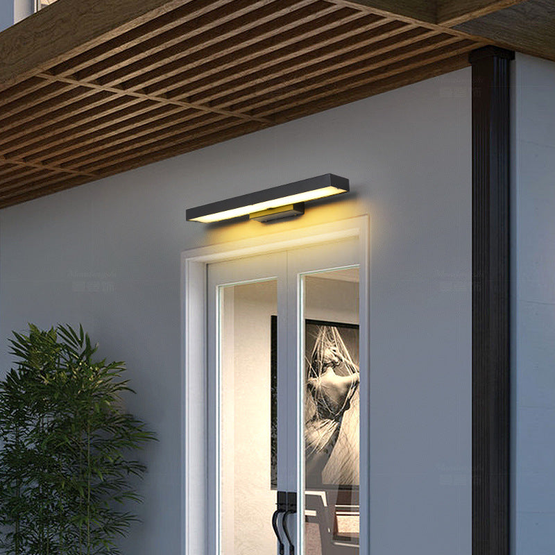 Edge Modern Outdoor Wall Lamp Black/White Metal/Acrylic Garden