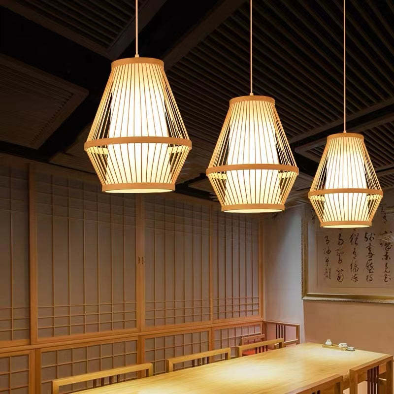 Rattan Handmade Woven Bamboo Vintage Hanging Light Hanging Ceiling Lamp Pendant Light