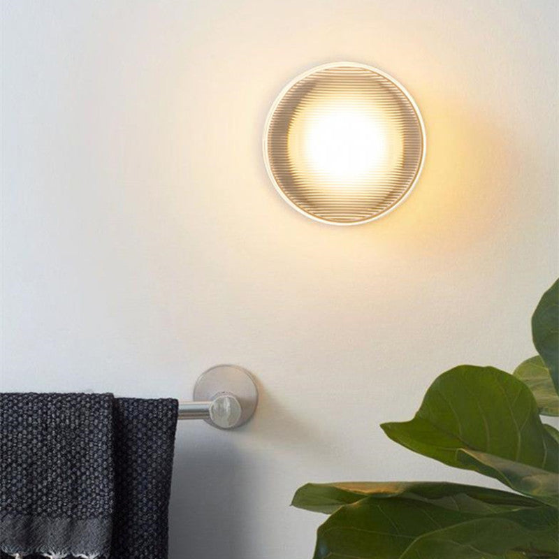 Veta Modern Mini Bowl Metal Wall Lamp, Black/Gold